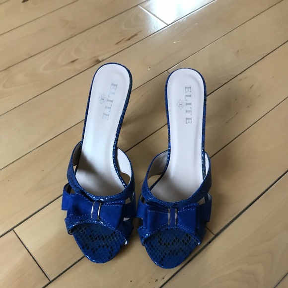 Shoes - Cobalt blue mirrored pumps